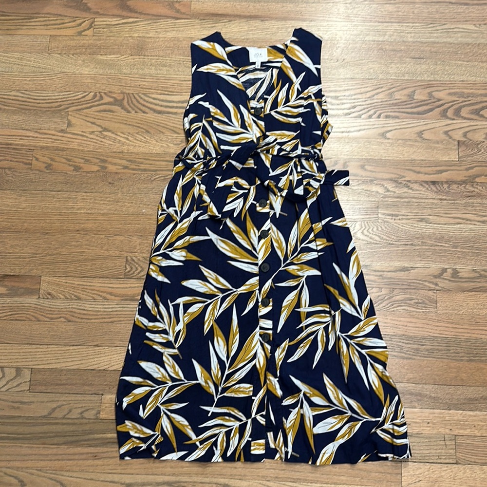 Amazing summer maternity dress!